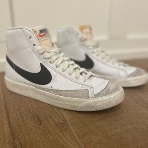 Men’s White Nike Blazers. Size 7.5